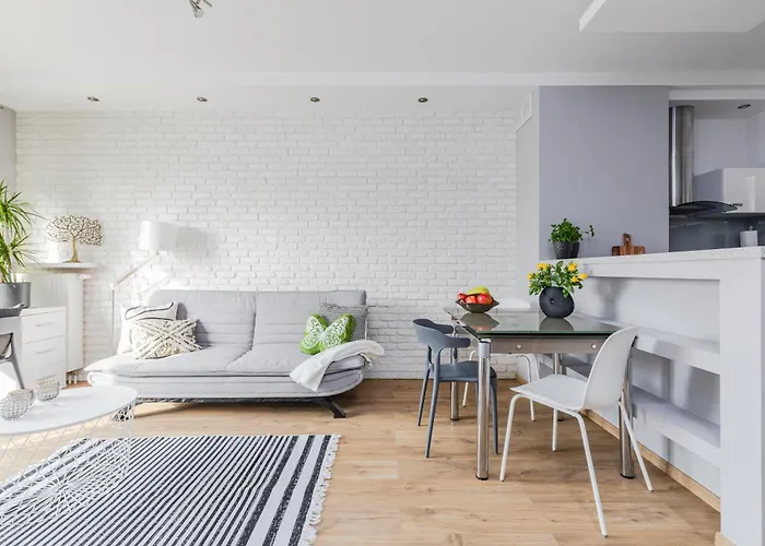 Kiedacza, Darmowy Parking شقة