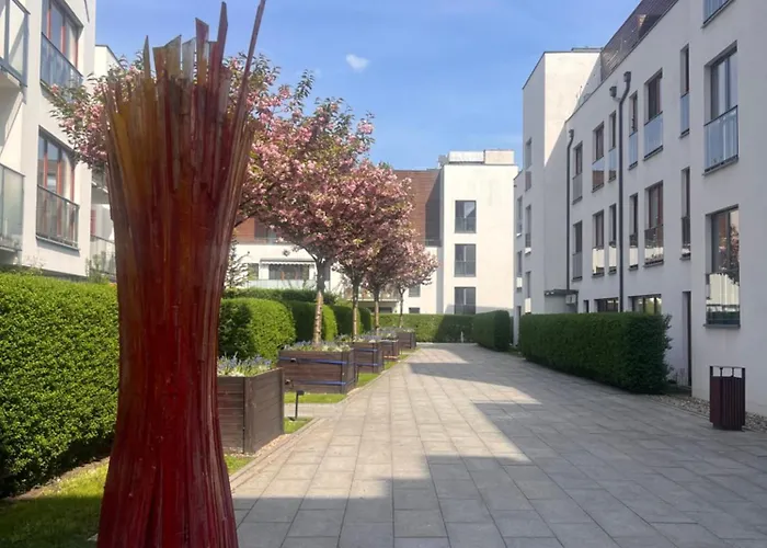 Kiedacza, Darmowy Parking شقة وارسو